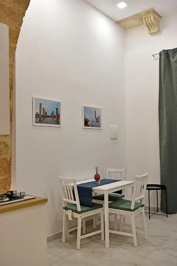 La Corte Di Vincenzo Νότο 0*,  Ιταλία